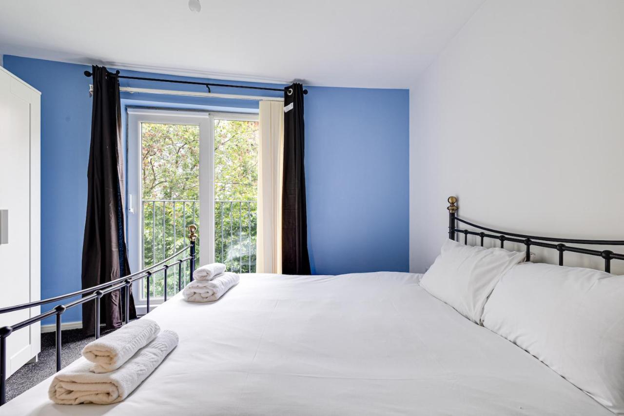 Apartment Comfy 2 Bedroom 2 Bath Apt Near Etihad Manchester